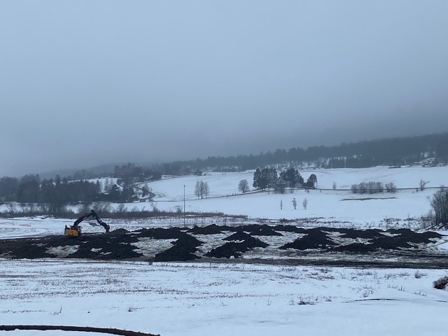 Flytting av matjord fører til mye søl på Fjellinna